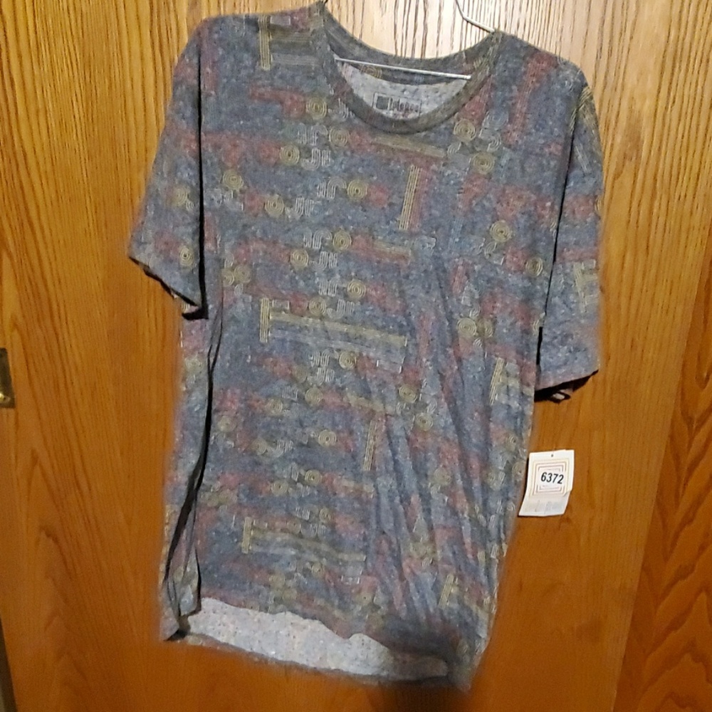Patrick Tee Lularoe